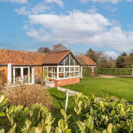 Host & Stay - Woodfalls Barn Burgh and Tuttington Exterior foto