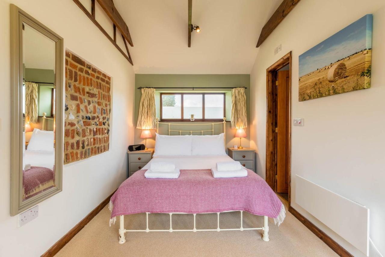 Host & Stay - Woodfalls Barn Burgh and Tuttington Exterior foto